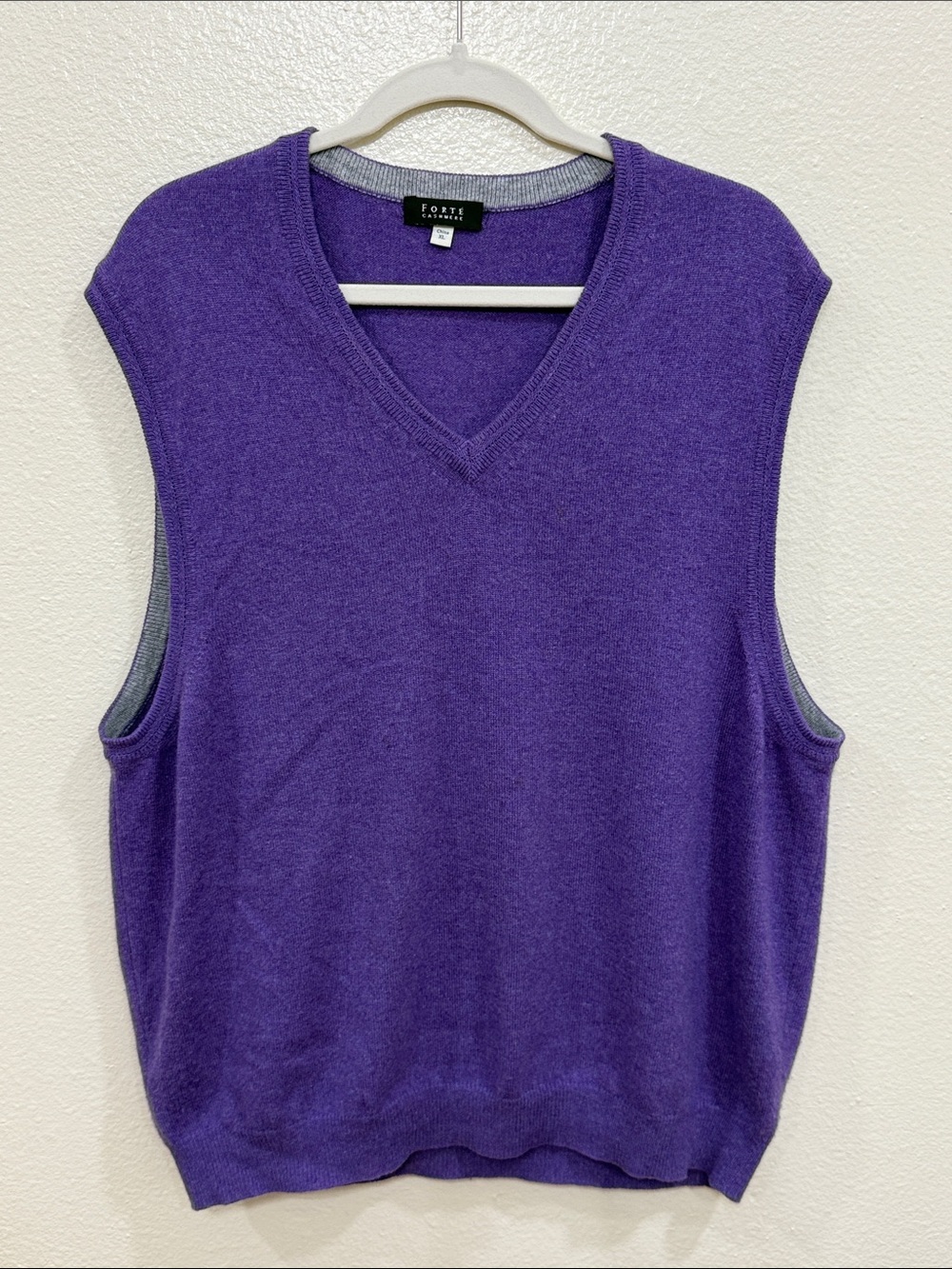 Forte Cashmere Women's V-Neck Sweater Vest Purple Luxury Soft Staple Size XL